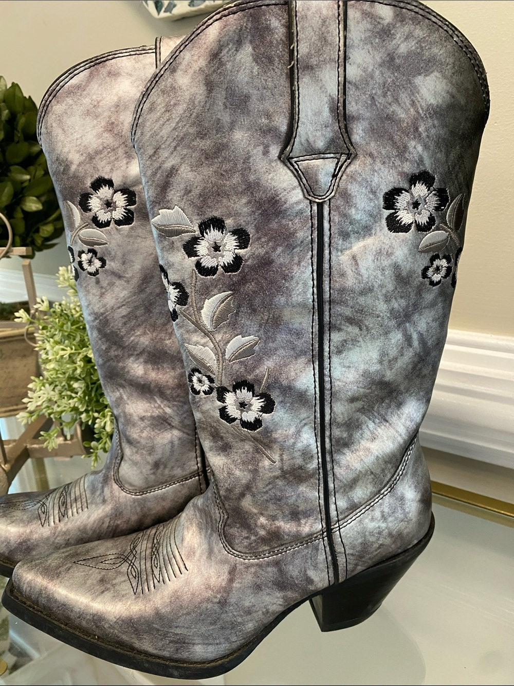 Crush by Durango Pewter Floral Western Boot